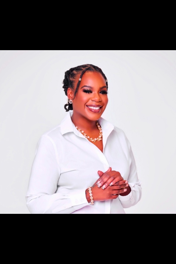 Cruise Brothers Travel Agent Erica Kennebrew
